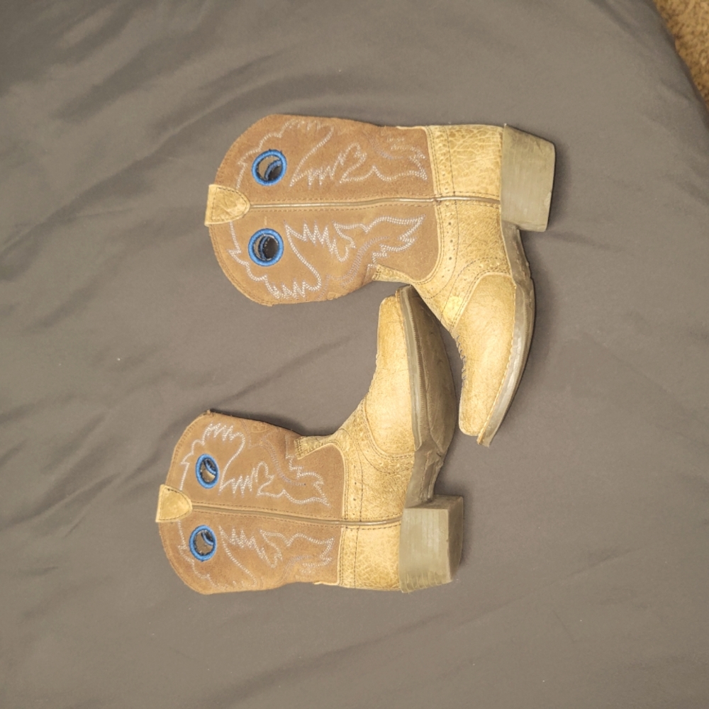 Ariat boots - Picture 3 of 5